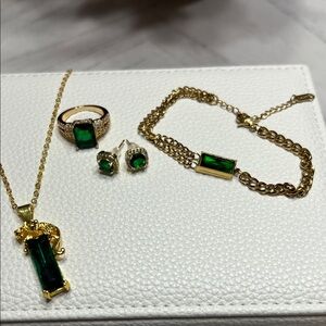 Elegant Emerald Color Green and Gold Fashion Jewelry Set 3 piece matching